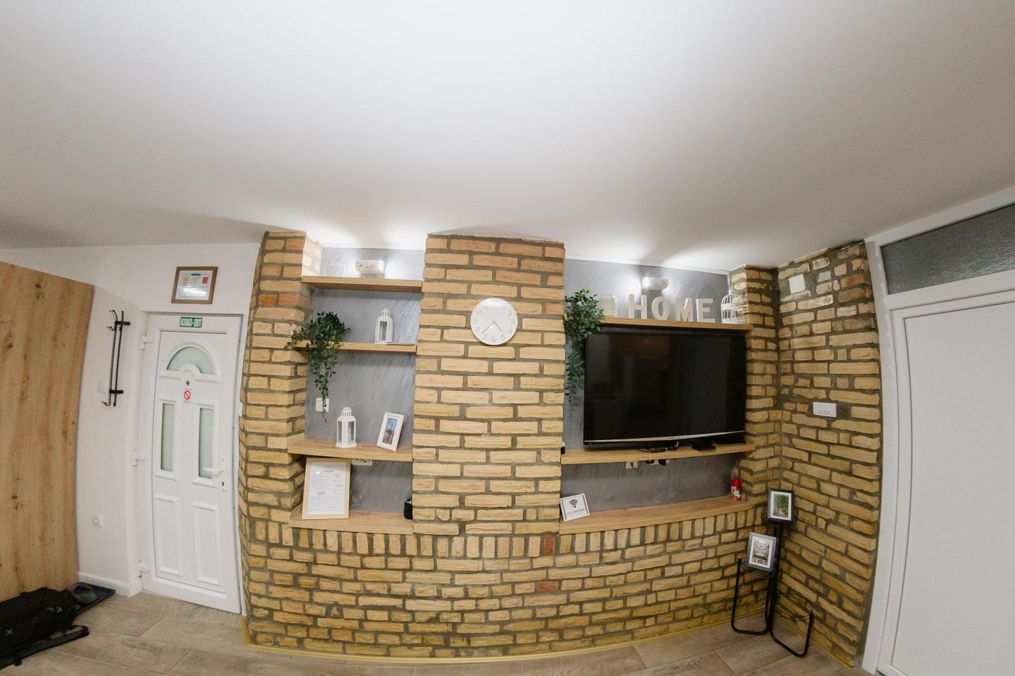 Guest House Lila Sombor Exterior foto